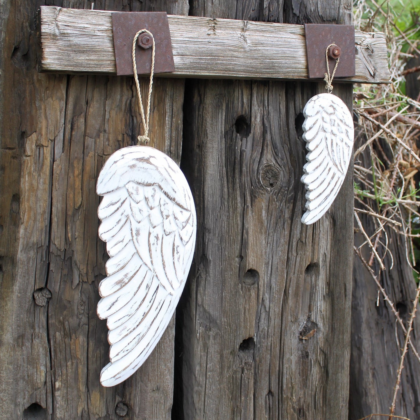 Hand held angel wing - 30cm