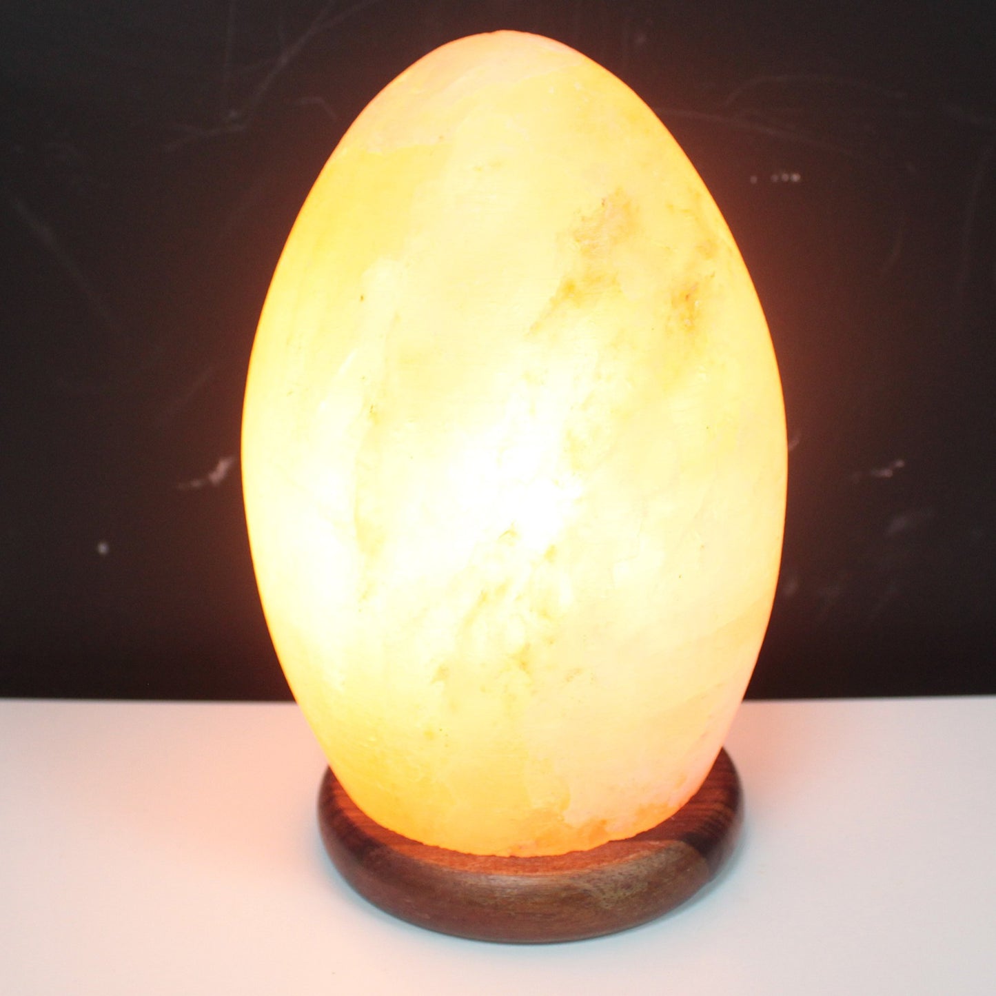 Huevo Salt Lamp - Wooden Base