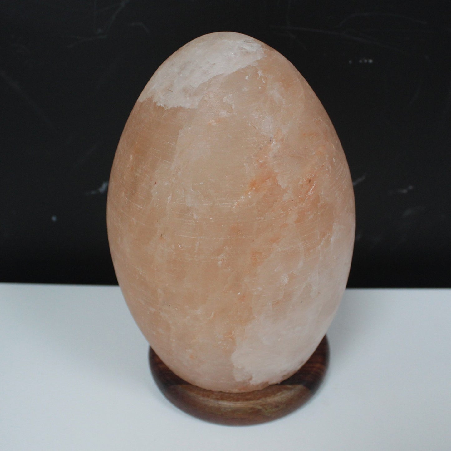 Huevo Salt Lamp - Wooden Base