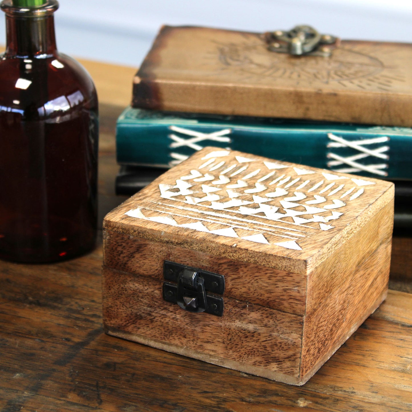 White Wooden Box - 4x4 Aztec Design