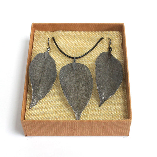 Set of collar and aretes - Hoja de valor - Pewter