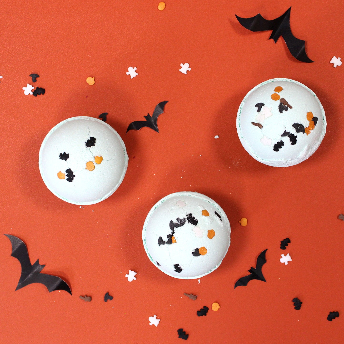 Bombe de bain à la noix de coco et au citron vert pour Halloween