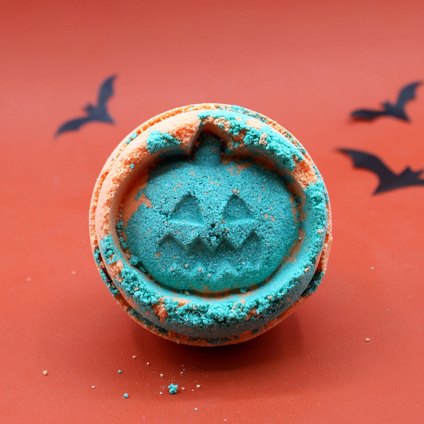 Hinojo and orange bath bomb for Halloween