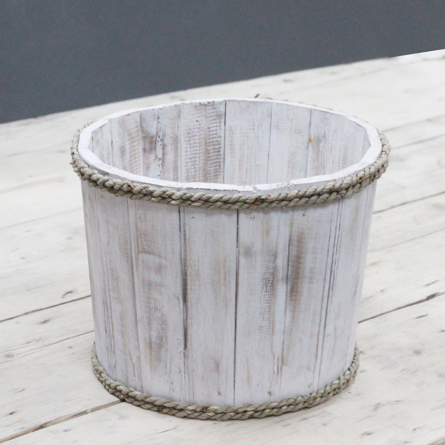 Small Nautical display tub - White 21x29cm