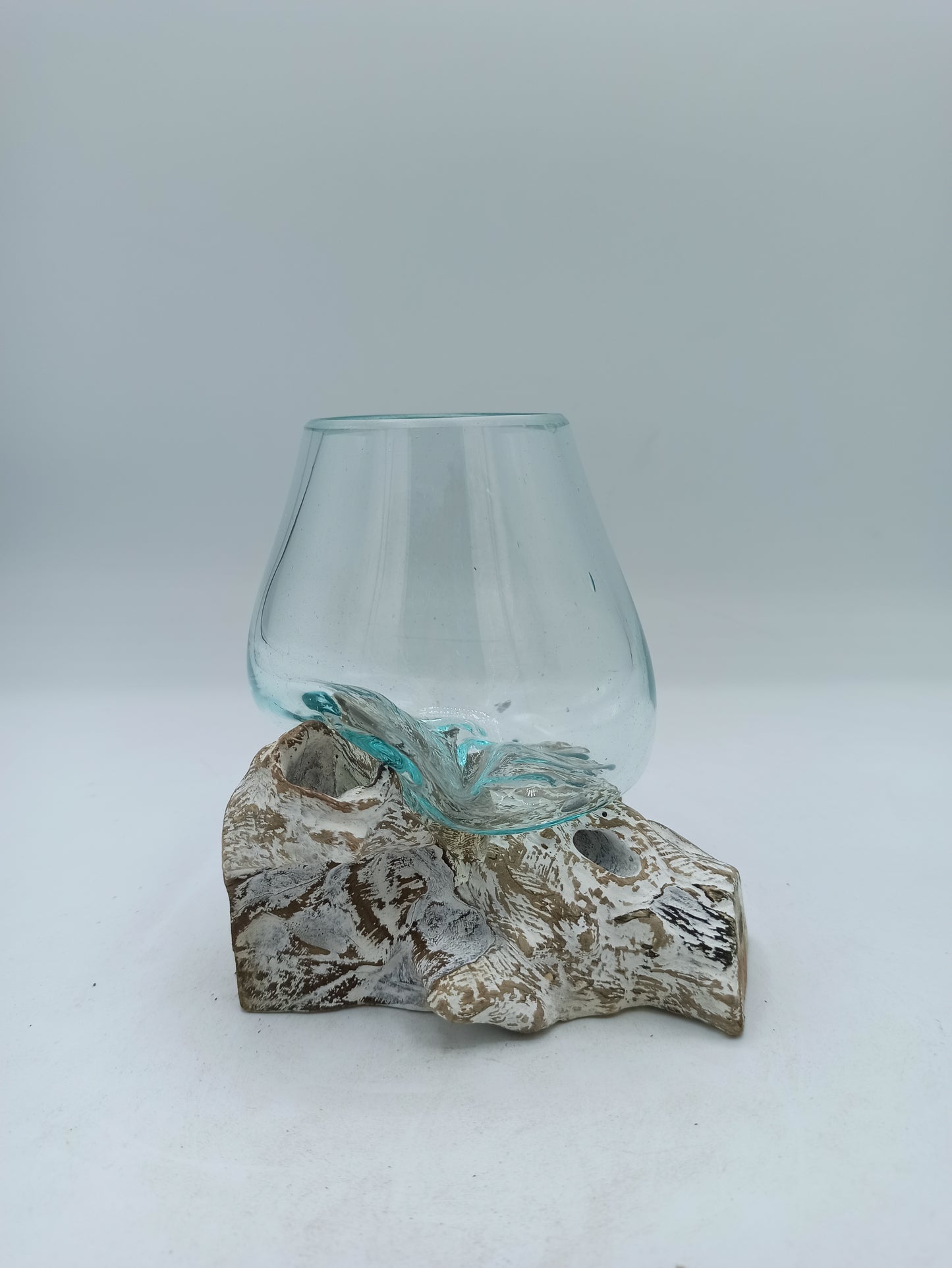 Cast glass on bleached wood - Small cube