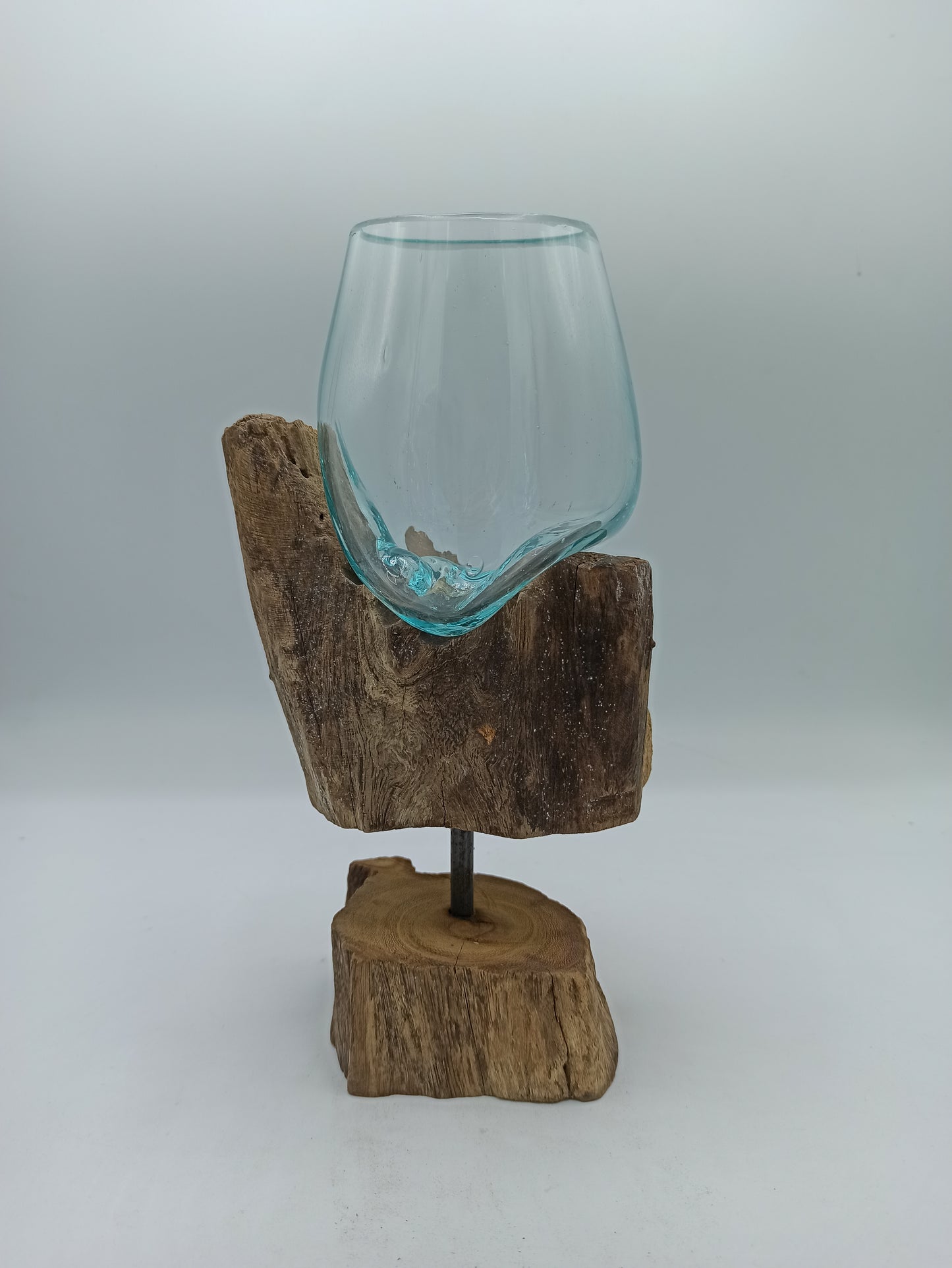 Cast glass on wood with support - Medium cost