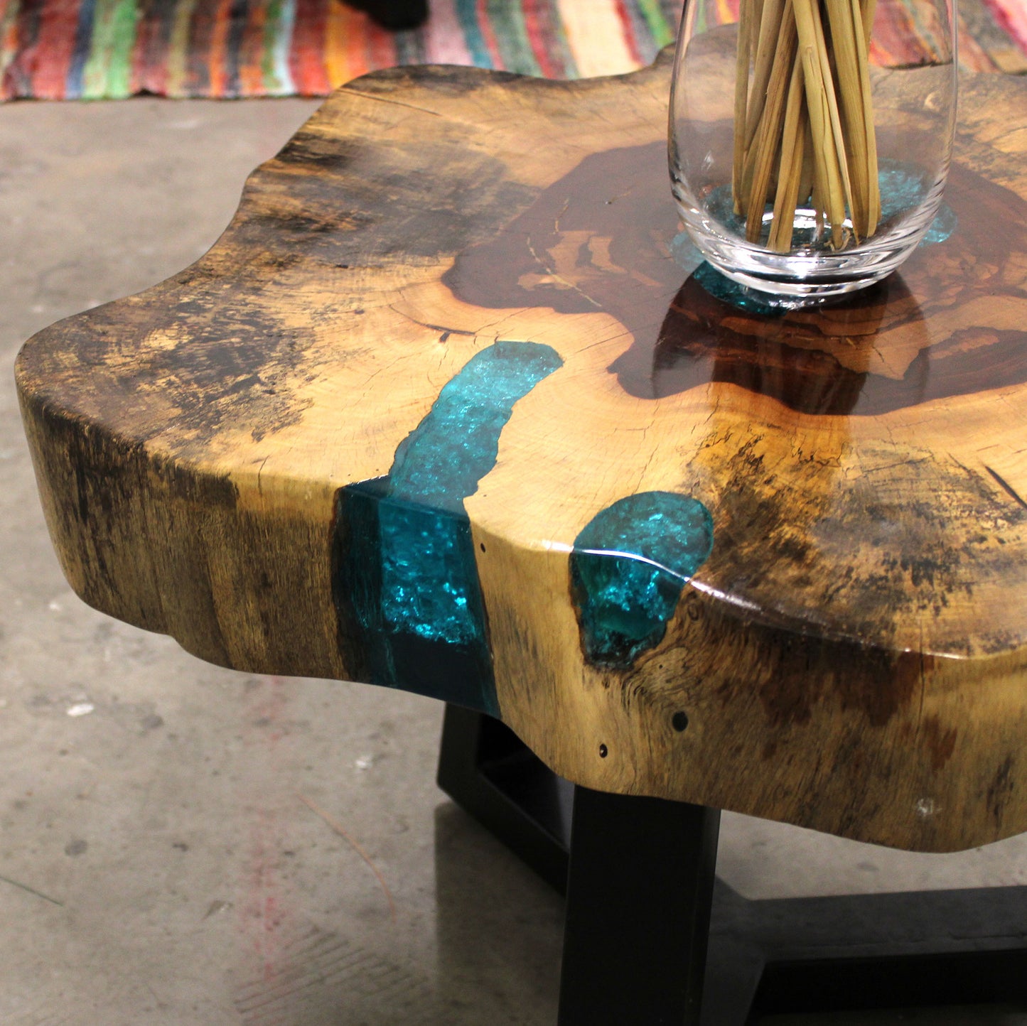 Tamarind and resin Coffee Table - Water