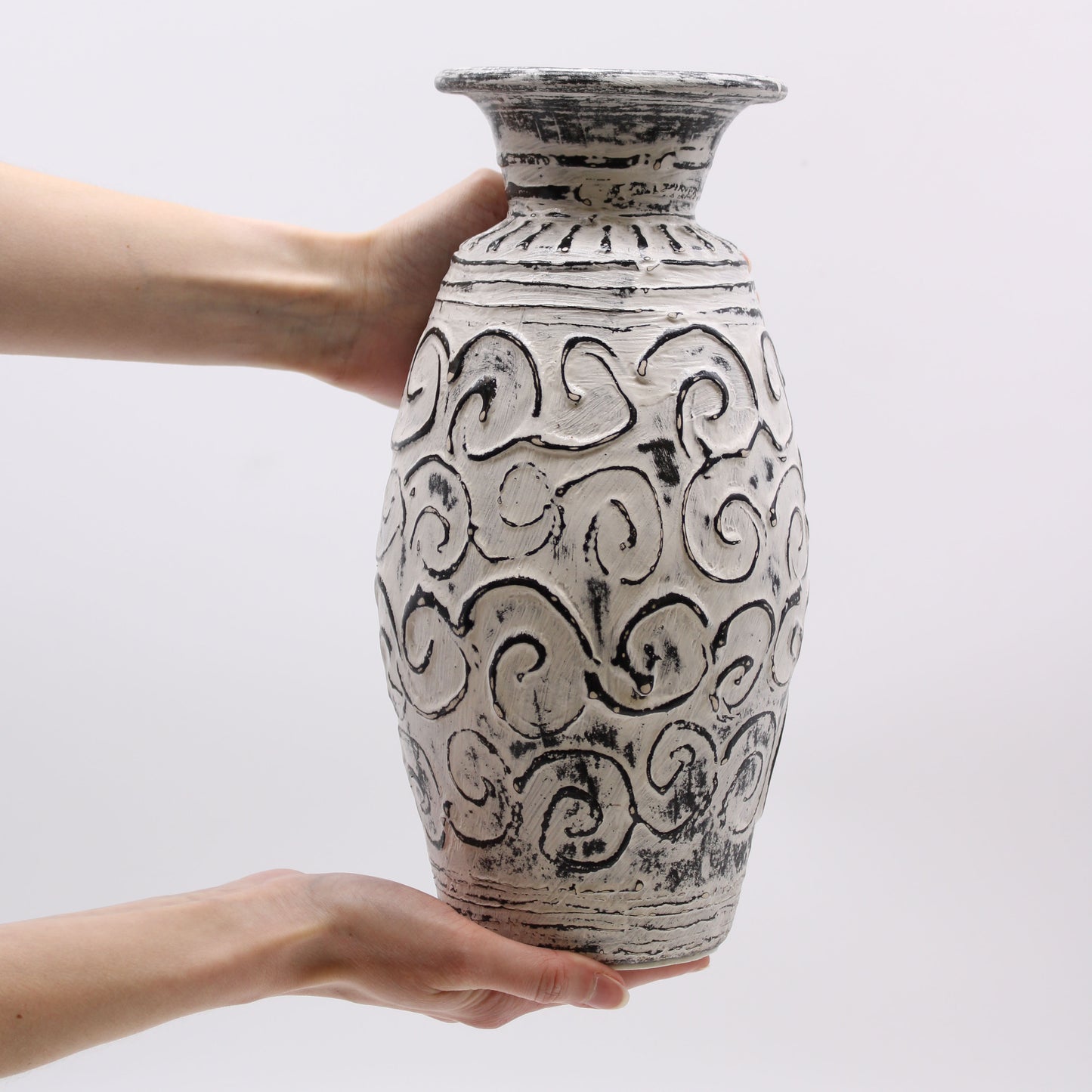 Ceramic Jar with Motif of Whirlwinds - Crema