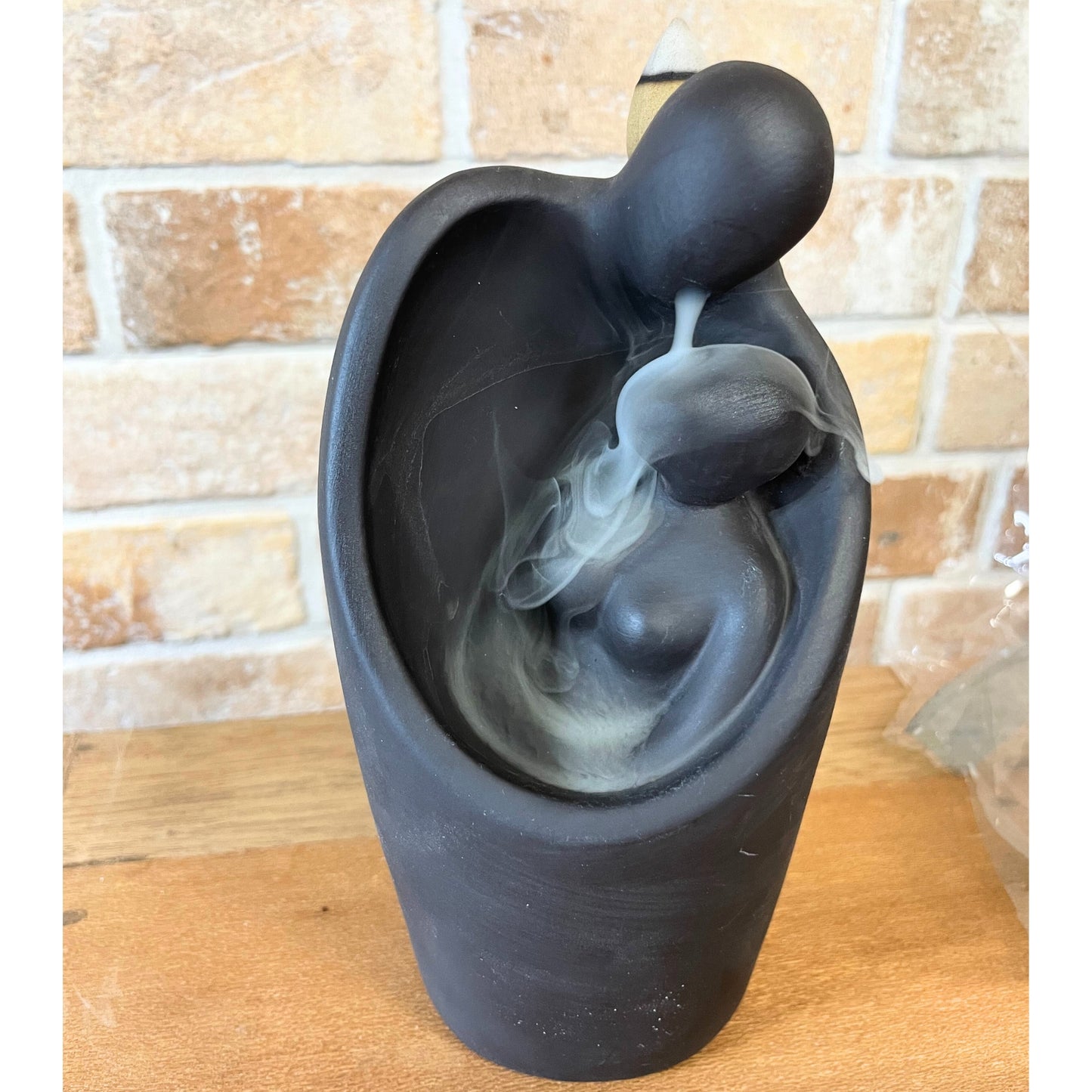 Backflow incense burner - In the arms of your lovers