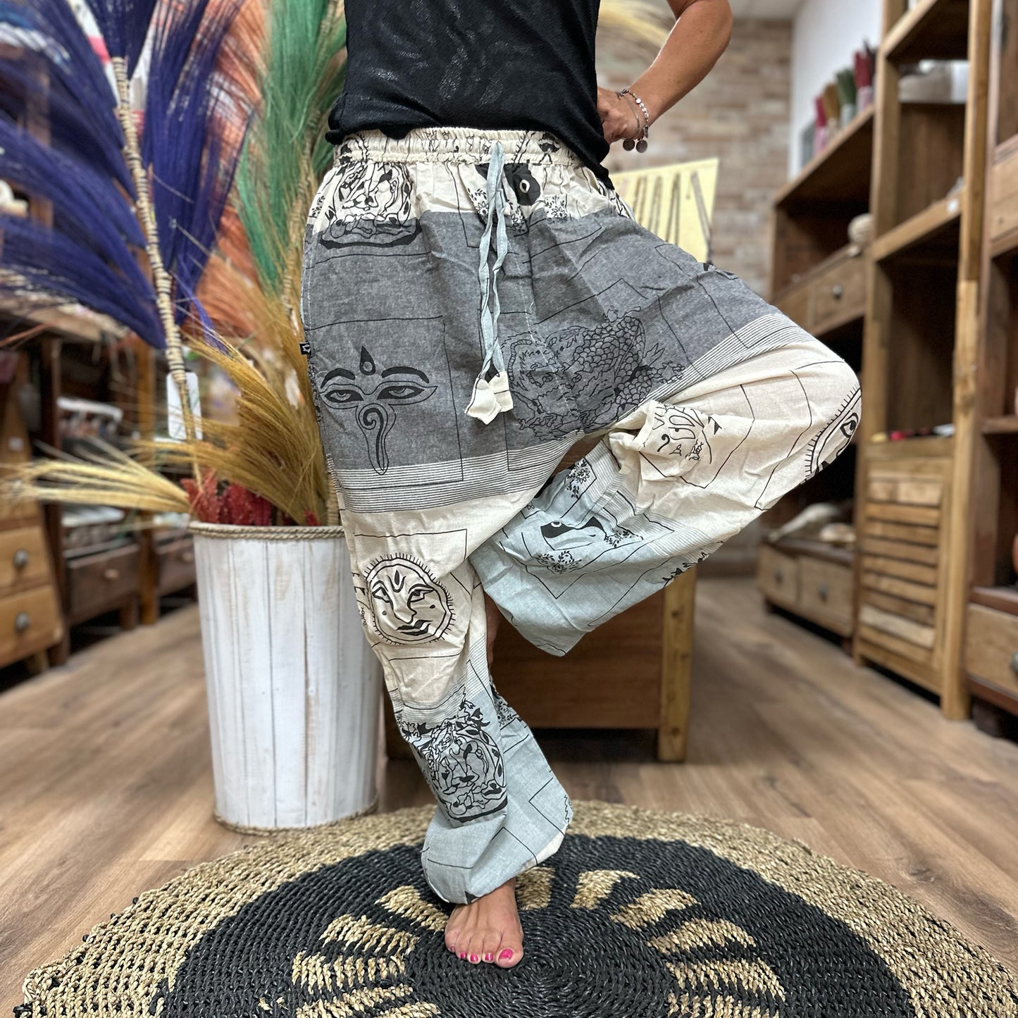 Yoga and festival pants - Himalayan High Cross print in gray