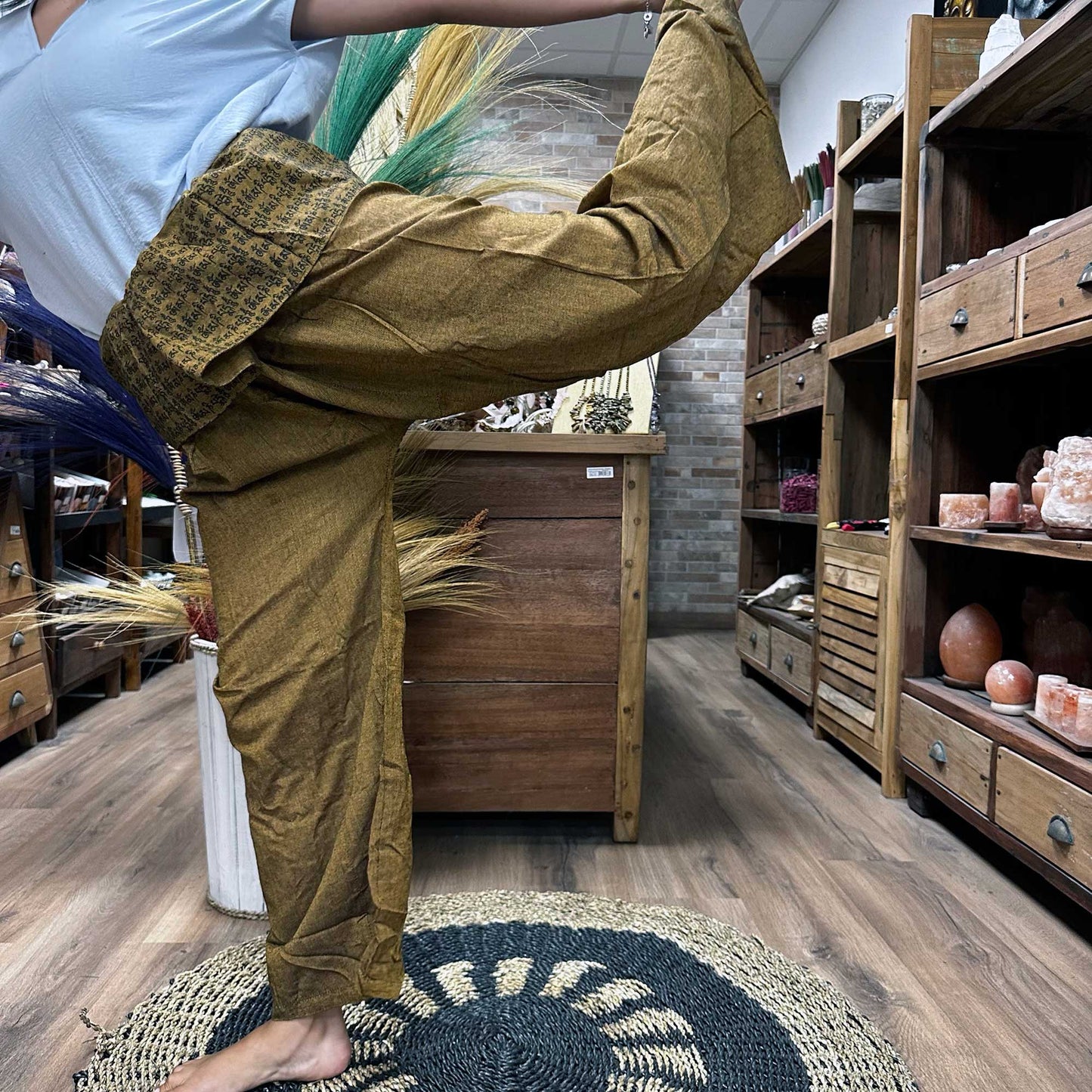 Pantalon de yoga et de festival - Mantra de pêcheur thaïlandais Mandala en orange